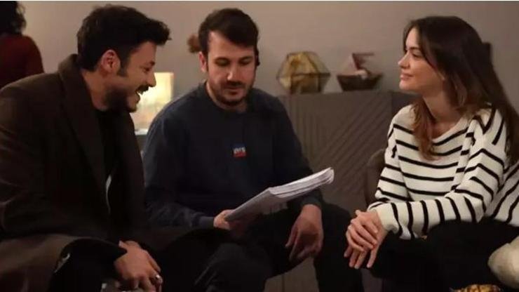 Perşembe akşamlarının vazgeçilmezi&nbsp;İnci Taneleri’nin kamera arkasında hummalı çalışma ve samimi