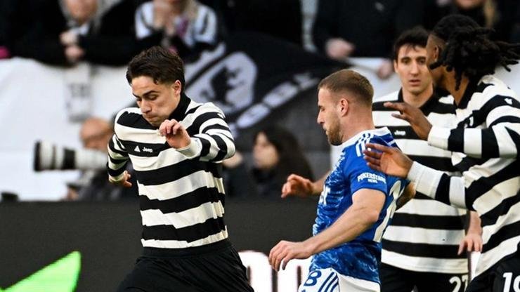 Juventus mağlup oldu, Kenan Yıldız ile Luciano Spaletti tartıştı Kaynak:Cnnturk.com UEFA Şampiyonlar Ligi son 16-play-off turunda temsilcimiz Galatasaray’ın rakibi