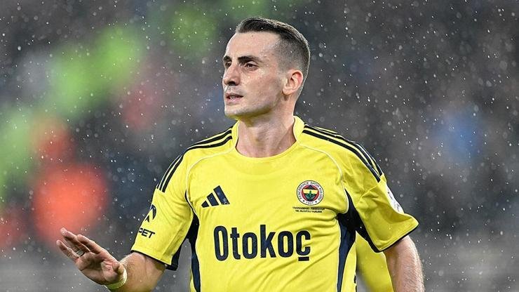 Kerem Aktürkoğlu: Futbolumuza ve kendimize güveniyoruz Kaynak:Cnnturk.com Trendyol Süper Lig’in 22. haftasında konuk olduğu Trabzonspor’u 3-2