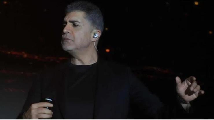 Rezervasyonları günler öncesinden tükenen konserde şarkıcıyı yaklaşık 1500 kişi izledi.