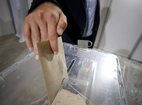 Bulgaristan Cumhurbaşkanı İlyana Yotova, ülkeyi seçime hazırlayacak geçici hükümeti kurmakla