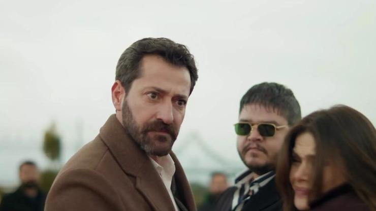 Oyuncu kadrosunda, Gonca Cilasun, Müfit Kayacan, Alper Çankaya, Ferit Kaya,