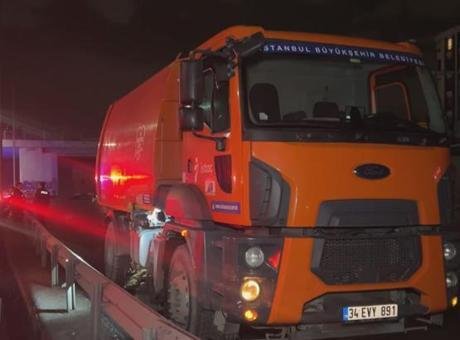 Kaza, saat 01.00 sıralarında Küçükçekmece D-100 kara yolu Bakırköy istikametinde