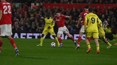 01:10 FENERBAHÇE, VEDA ETTİ Temsilcimiz, rakibine toplamda 4-2’lik skorla mağlup