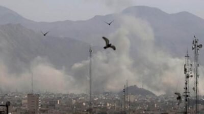 Orta Doğu’da savaş başladı! 4 ülkedeki Türk Büyükelçiliklerinden güvenlik uyarısı ABD-İsrail-İran savaşı başladı. Washington büyük çaplı bir saldırı başlatırken, Tahran’ın