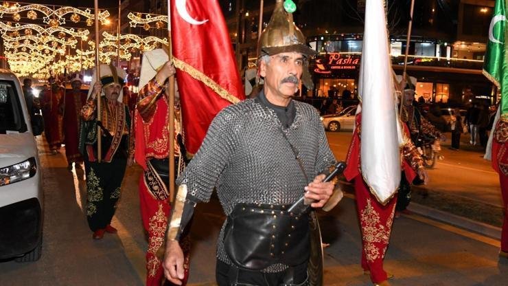 İbrahim EMÜL/OSMANİYE, (DHA) – OSMANİYE Belediyesi Mehter Takımı, teravih namazı