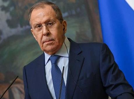 Rusya Dışişleri Bakanı Sergey Lavrov, aktör ve televizyon sunucusu Vyacheslav
