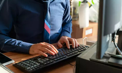 Sağlık Bakanlığı’nda lüks hediye paketleri krize neden oldu <!– Gözden kaçırmayın –> TSS; Sendikanın İş Bilmezliği Araştırmacıları Mağdur