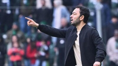 Selçuk İnan: Her iki takım da üst düzey bir mücadele ortaya koydu Kaynak:Cnnturk.com Trendyol Süper Lig’in 24. haftasında sahasında Beşiktaş’a 1-0 mağlup