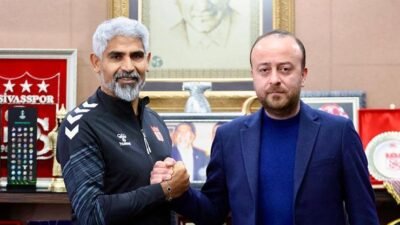 Kaynak: DHA Teknik direktör İsmet Taşdemir için kulüp tesislerinde imza