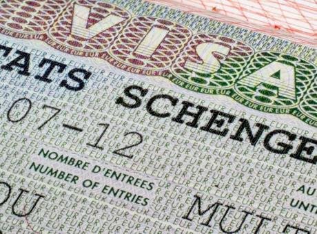 Avrupa Birliği (AB), Gürcistan diplomatik ve hizmet pasaportu sahiplerine yönelik