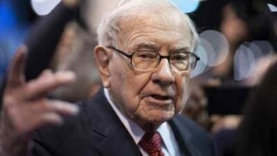 ABD’de faaliyet gösterenBerkshire Hathaway’ın CEO’su Warren Buffett, kariyer seçiminde bireyin