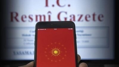 Kaynak:AA Cumhurbaşkanı&nbsp;Recep Tayyip Erdoğan’ın imzasıyla yayımlanan kararnameye göre, Üst Kademe