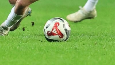 Kaynak:Fanatik Galatasaray, deplasmanda Çaykur Rizespor’u 3-0’lık net skorla geçerek liderliğini