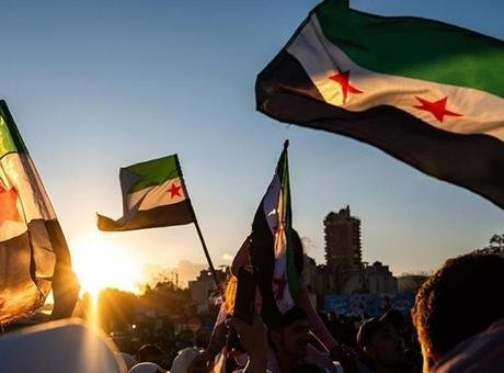 Suriye devlet televizyonu el-İhbariyye ilk kez Kürtçe yayın yaptı. El-İhbariyye