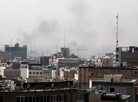 İsrail sabah saatlerinde İran’a saldırı başlattığını duyurdu. Tahran’da patlama sesleri