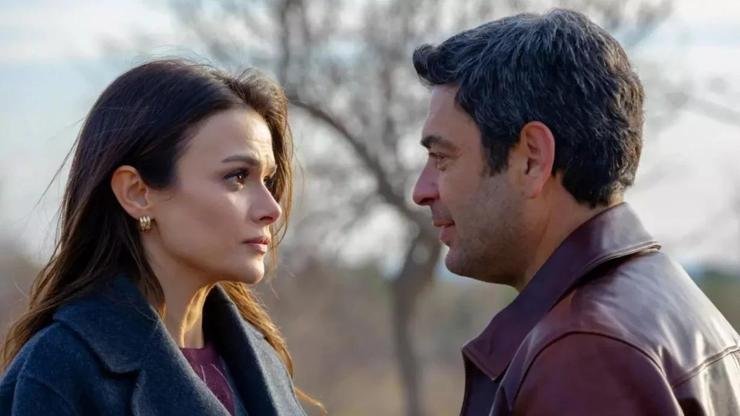 Kaynak:Cnnturk.com Başrollerinde Sinem Ünsal ve Ozan Akbaba‘nın yer aldığı Uzak