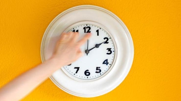 07.07 Saat Anlamı Nedir? 07.07 Çift Saatlerin Anlamı Nasıl Yorumlanır? Kaynak:Cnnturk.com 07:07 saat anlamı insanların yaşadıkları ilişkilerinde ciddi bir yol