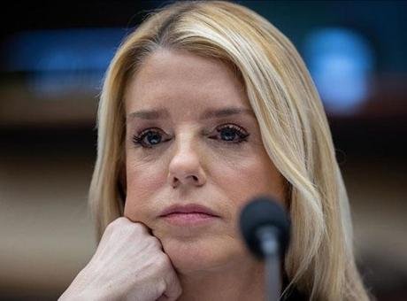 Temsilciler Meclisi Denetim Komitesinin, Epstein soruşturması kapsamında Adalet Bakanı Bondi’ye