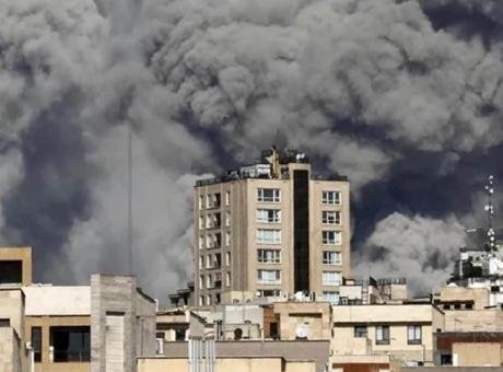 İran’da İsrail ve ABD’nin ülkeye yönelik saldırılarında hayatını kaybedenlerin sayısı