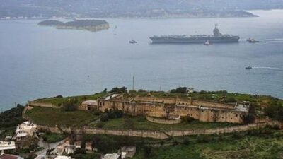 ABD Donanmasına ait USS Gerald R. Ford uçak gemisi onarım