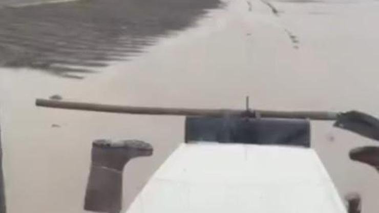 Adana’nın kuzeyinde kar, güneyinde sağanak ADANA, (DHA)- ADANA’nın yüksek rakımlı ilçeleri Pozantı ve Aladağ’da kar