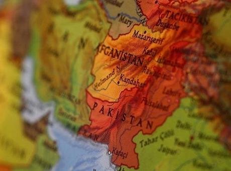 Afganistan, sınır çatışmalarında 14 Pakistan askerinin öldüğünü açıkladı Tolonews’in haberine göre, Afganistan yönetiminin Savunma Bakanlığı, Pakistan saldırılarına misilleme