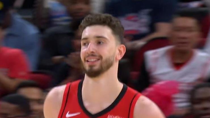 Alperen Şengün “double-double” yaptı, Rockets, Hawsk karşısında kazandı Kaynak:AA Toyota Center’da oynanan karşılaşmada, Alperen Şengün, 15 sayı, 10