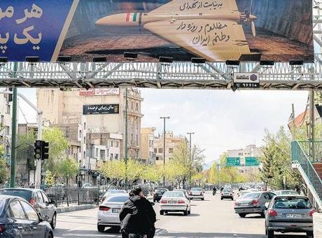 ‘Anlaşın yoksa yok ederiz’ İran’da süren savaşın geleceğiyle ilgili ABD yönetiminin atacağı adımlar beklenirken,