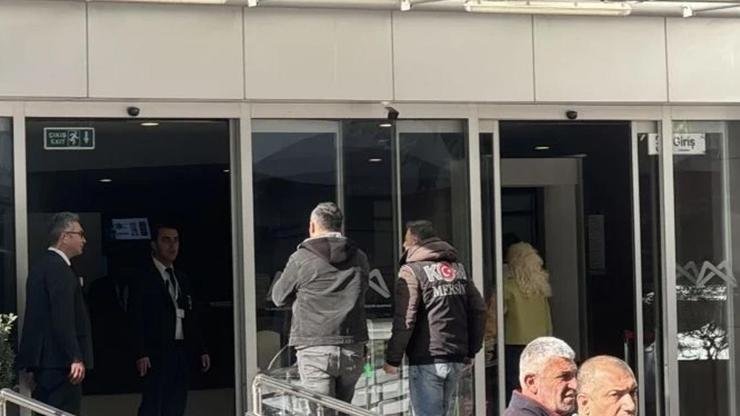 Aralarında belediye çalışanları da bulunuyor! Mersin’de “ihaleye fesat karıştırma” ve “rüşvet” suçlarından 7 kiÅŸi tutuklandı Kaynak:AA Mersin Cumhuriyet BaÅŸsavcılığının, “ihaleye fesat karıştırma”, “rüşvet“, “resmi belgede