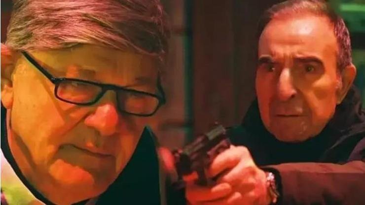 “MERHAMET EDİN EFENDİM” REPLİĞİ GÜNDEM OLDU Fragmanda&nbsp;Rıza Baba, çocuklara edilen