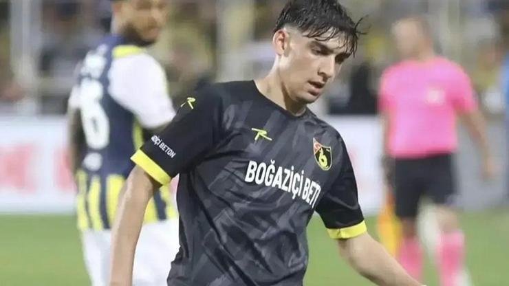 BARAN ALP VARDAR KİMDİR? Baran Alp Vardar Ne Kanseriydi, Kaç Yaşındaydı, Nereli? Kaynak:Cnnturk.com TFF 1. Lig ekiplerinden İstanbulspor, bir süredir kanser tedavisi