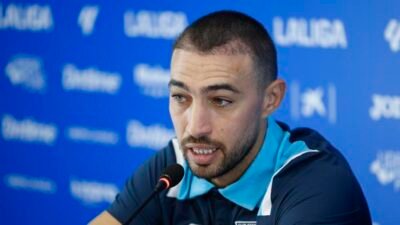 Barcelona’nın eski futbolcusu Munir El Haddadi, Türkiye’ye sığındı Kaynak:İHA Kariyerini İran Ligi ekiplerinden Esteghlal FC‘de sürdüren Faslı futbolcu