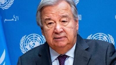 Guterres, Lübnan’a düzenlediği ziyaret kapsamında başkent Beyrut’ta basın toplantısı düzenledi.