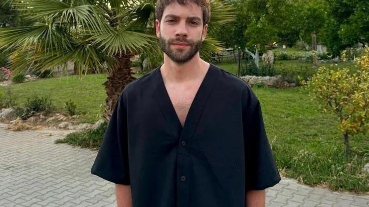 Kaynak:Cnnturk.com Yönetmenliğini Cem Karcı’nın üstlendiği Sahipsizler dizisi OGM Pictures yapımı…