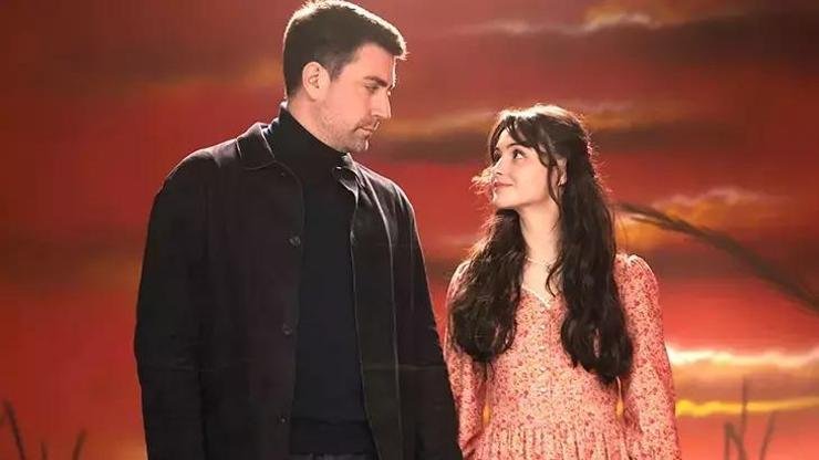 ÇİRKİN DİZİSİ KONUSU VE OYUNCULARI | Çirkin dizisinin konusu nedir, oyuncuları kimler? Çirkin dizisi nerede çekiliyor? Kaynak:Cnnturk.com Merakla beklenen Çirkin dizisi 29 Mart akşamında ekranlardaki yerini