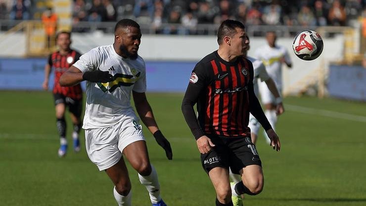 Kaynak:Cnnturk.com Trendyol 1. Lig’in 31. haftasında Arca&nbsp;Çorum&nbsp;FK&nbsp;ile Esenler Erokspor,&nbsp;Çorum&nbsp;Şehir Stadı’nda&nbsp;karşı