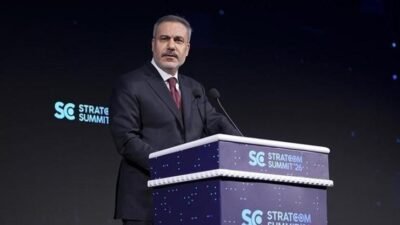 ABD-İsrail / İran savaşının&nbsp;Netanyahu’nun siyasi bekası için yürütüldüğünü ifade eden