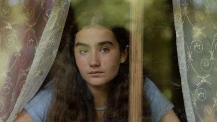 Kaynak:Cnnturk.com Yönetmenliğini Cem Karcı’nın üstlendiği Sahipsizler dizisi OGM Pictures yapımı…