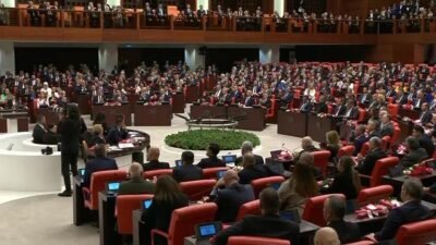 Kaynak:CNN TÜRK Milyonlarca emeklinin gözü kulağı bayram ikramiyelerinde. İkramiyelere artış