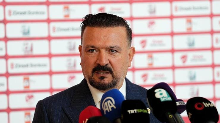 Kaynak:AA Torunoğulları, Ziraat Türkiye Kupası‘nda İstanbul Finans Merkezi’ndeki Ziraat Bankası