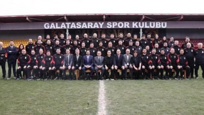 Kulüp Başkanı Dursun Özbek, Yönetim Kurulu Üyesi Fatih Demircan, Galatasaray