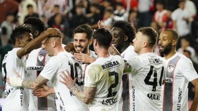 Gaziantep FK’da, Fenerbahçe maçı öncesi eksikler dikkat çekiyor Kaynak:AA Chobani Stadı’ndaki karşılaşma saat 20.00’de başlayacak. Ligdeki 26 maçta