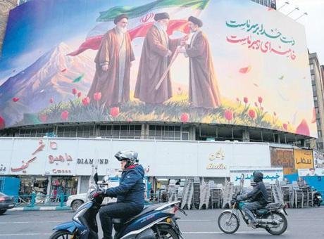 İngiliz basınında yer alan haberlere göre, Mücteba Hamaney, Londra’nın batısında,