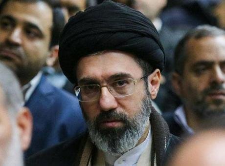 İran lideri Hamaney ülkesine birlik çağrısı yaptı Hamaney, Ramazan ve Nevruz Bayramı münasebetiyle bir mesaj yayımladı. Mesajında,