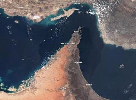 İran’dan Hürmüz resti: Boğazın durumu eskiye dönmeyecek, kuralları yeniden belirledik Hatemu’l Enbiya Merkez Karargahı Sözcüsü Yarbay İbrahim Zülfikari, devam eden