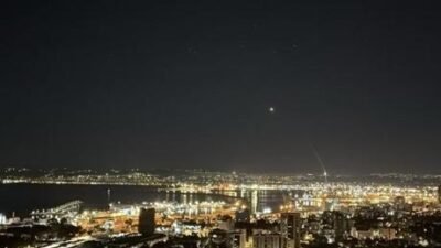 İsrail Ordusu’ndan yapılan açıklamada, alarmların devreye girdiği, cep telefonlarına önlem