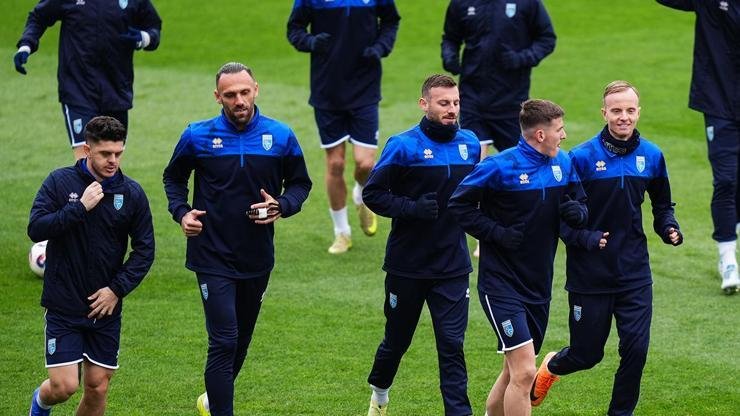 Kosova Milli Futbol Takımı hazırlıklarını tamamladı Kaynak:AA Karşılaşmanın oynanacağı Fadıl Vokrri Stadı’nda teknik direktör Franco Foda