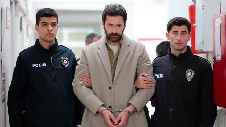 Ama şunu söyleyebilirim; Bölüm yalnızca yaşananlarla değil, gelecek bölümlerin kapısını