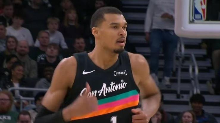 Kaynak:AA Fiserv Forum’da Bucks’a konuk olan Spurs, Stephon Castle‘ın 22